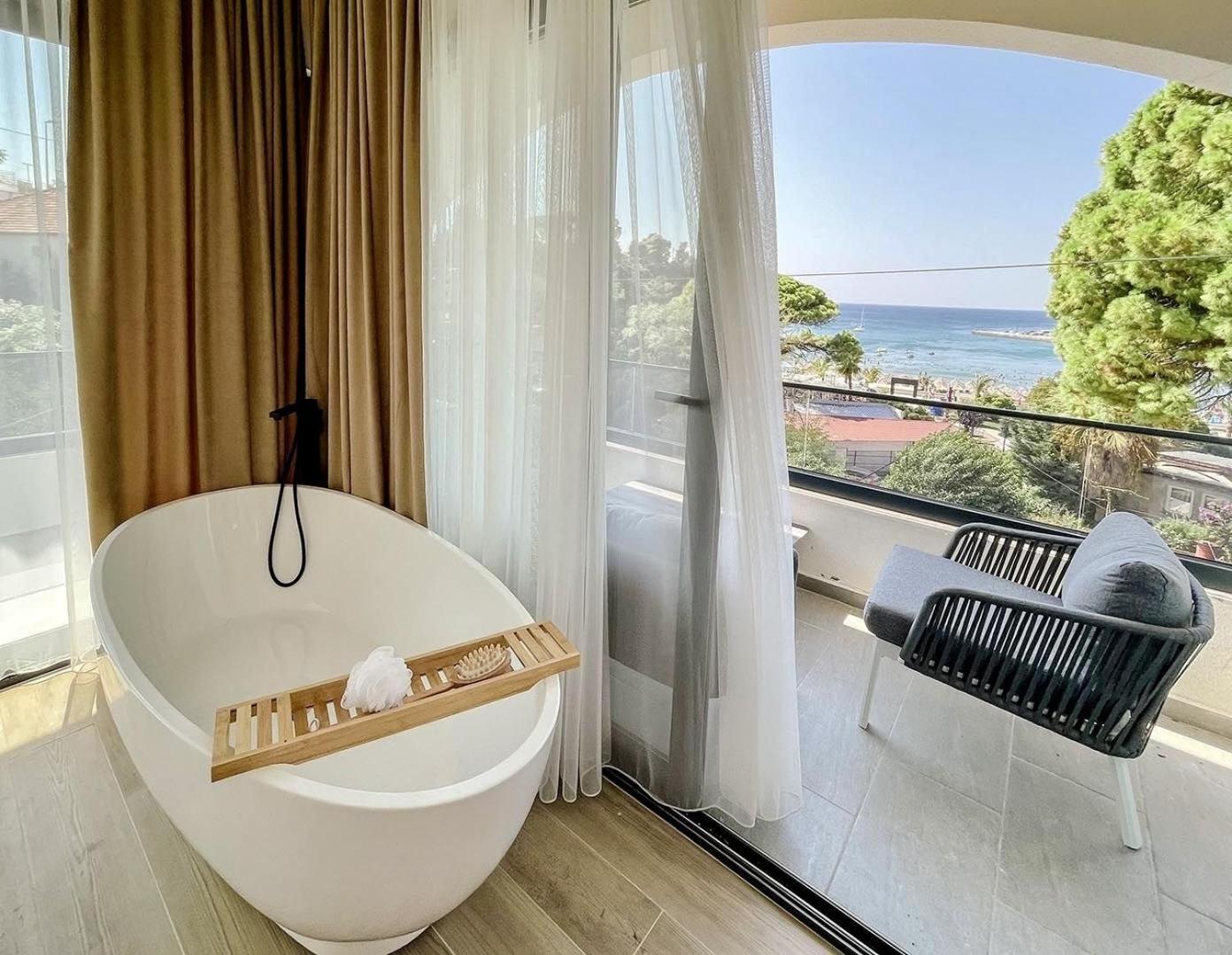 Botanica Boutique Hotel Ulcinj Exterior foto